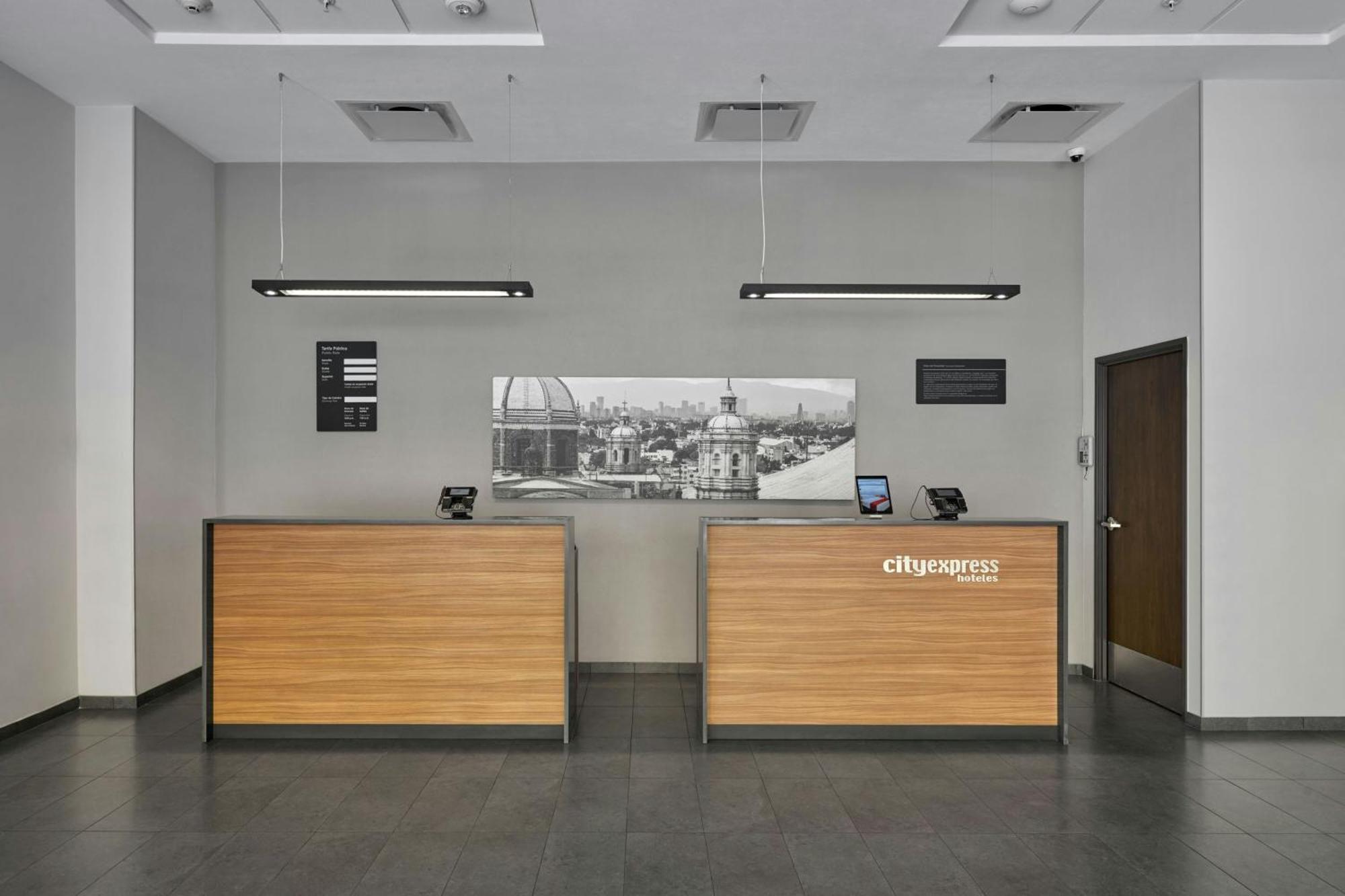 City Express By Marriott Ciudad De Mexico La Villa Exteriér fotografie